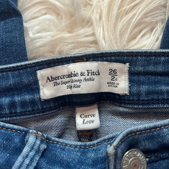 Abercrombie & Fitch High Rise Super Skinny Ankle Jeans Size 26 - Picture 4 of 8